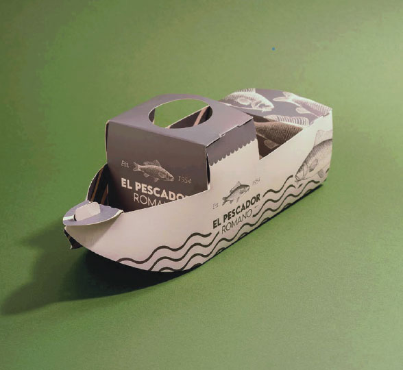 Packaging de El Pescador Romagnolo con forma de barco y agarre integrado.