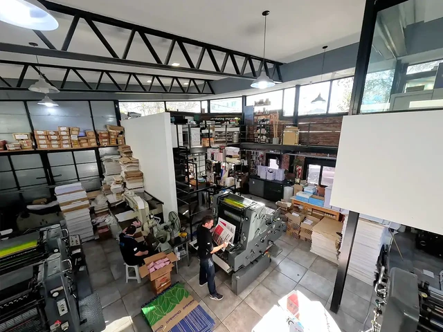 Interior de la planta de Gráfica Tucumán